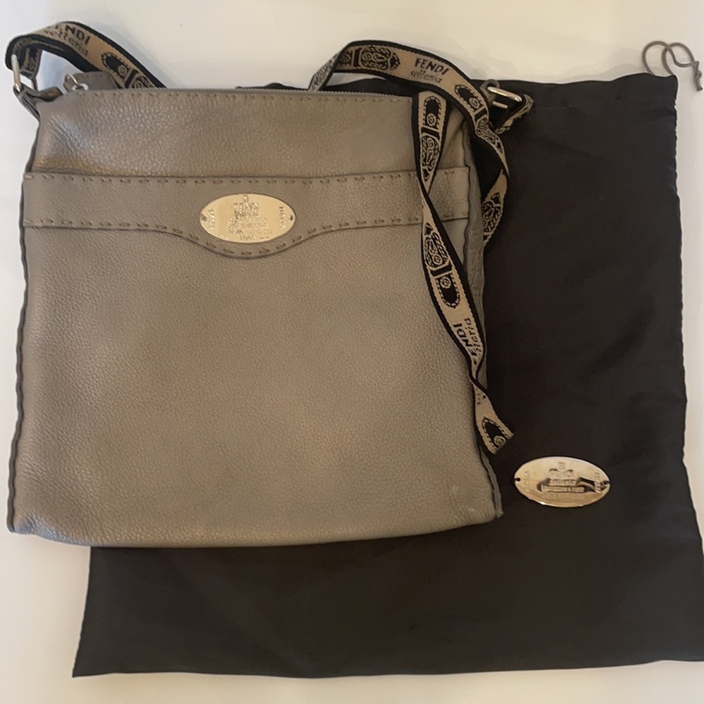 Fendi Messenger Handbag - Picture 2 of 14